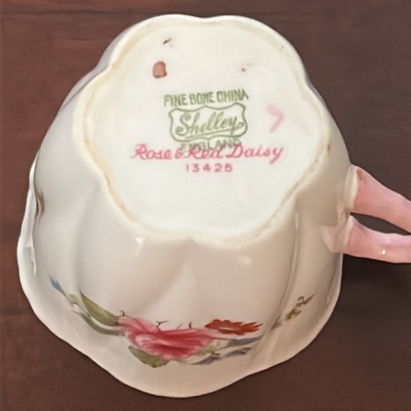 Shelley Rose and Red Daisy Demitasse Cup & Saucer DISCONTINUED! - Picture 8 of 16